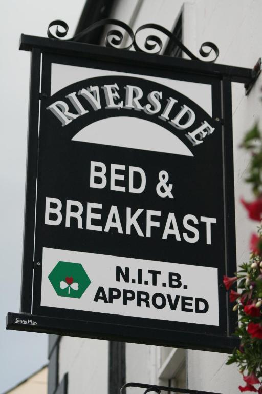 Riverside B&B คูเชนดอล ภายนอก รูปภาพ